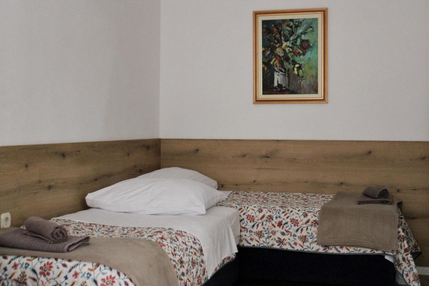 Studio Laura-Spacious Studio On The Main Beach Makarska Buitenkant foto