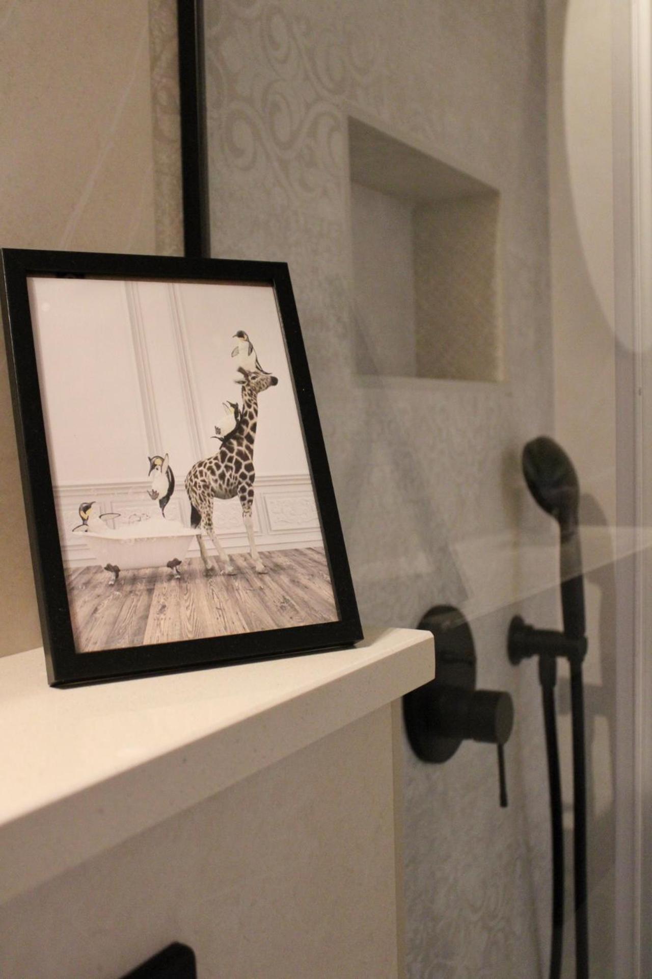 Studio Laura-Spacious Studio On The Main Beach Makarska Buitenkant foto